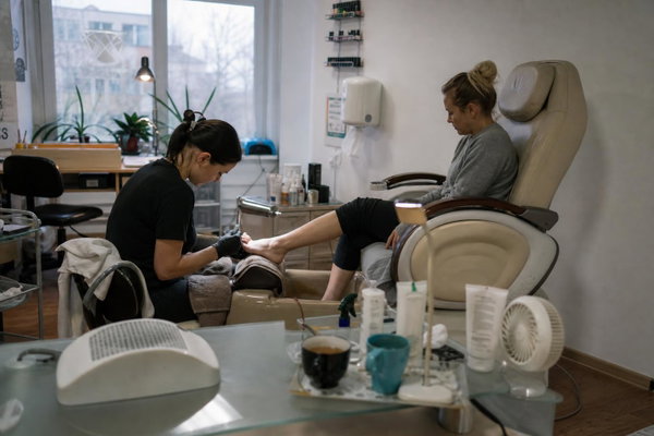 Gloow Nails & Beauty
