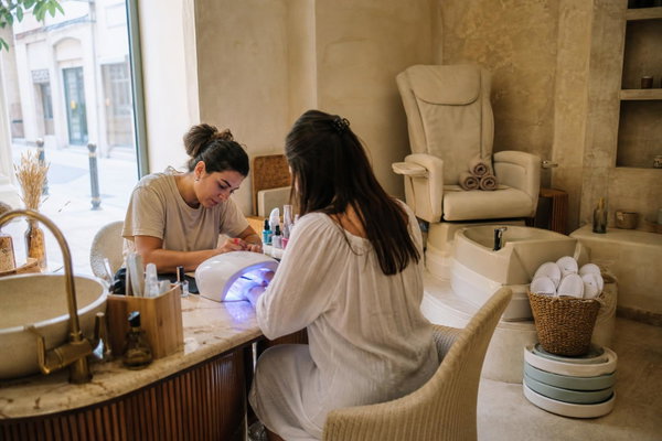 Room Beauty Nailss