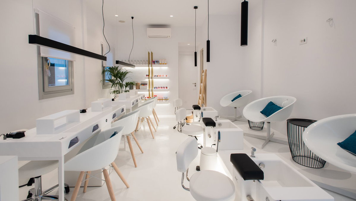 Trendy salon